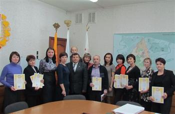 Поработали на совесть: учебным заведениям Ленинского района г.Чебоксары вручены благодарственные письма.